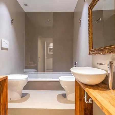Spanish Steps Deluxe Apartment Rome