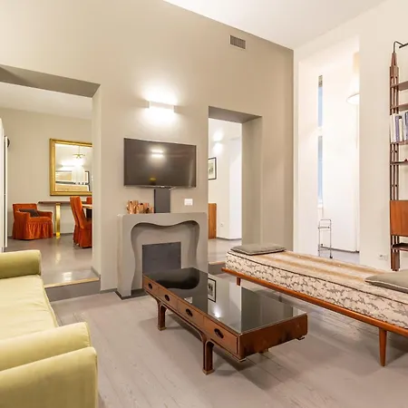Spanish Steps Deluxe Apartment Rome